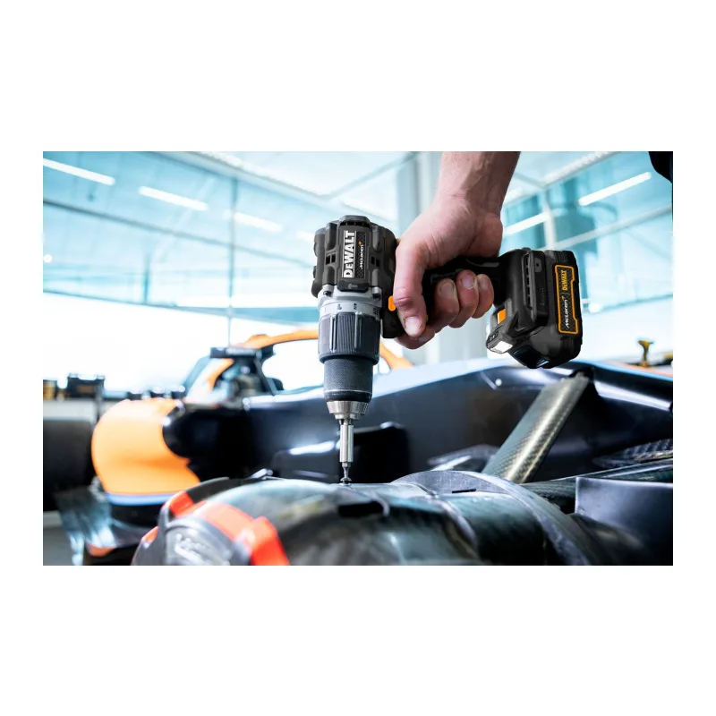 Дрель-шуруповерт DeWalt DCD85MM2T-QW